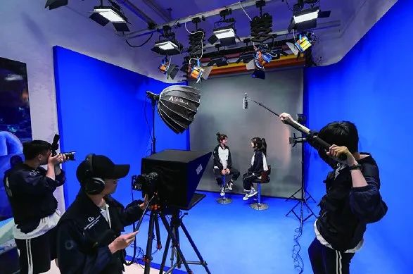 光影筑夢，創意未來——衢州市工程技術學校2024年影視節目策劃專業招生簡章